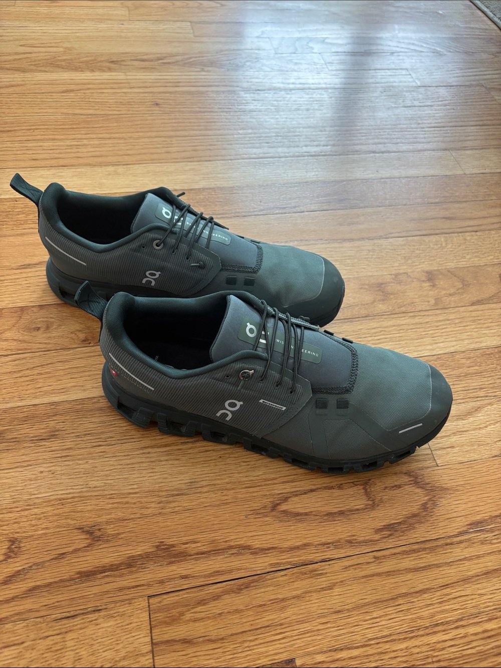 On Cloud 6 Waterproof Sneakers in Olive & Evergreen